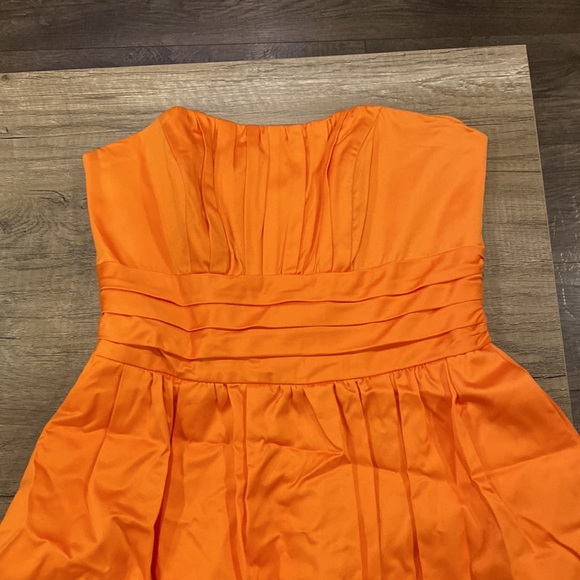 David’s bridal strapless dress - Picture 3 of 5